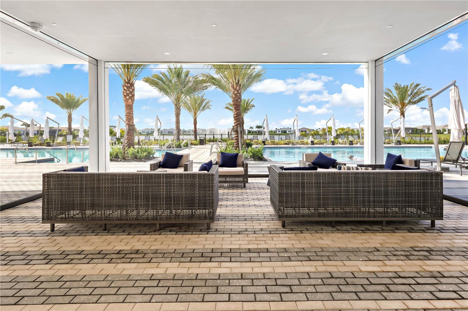 TELARO AT SOUTHERN GROVE - Residential