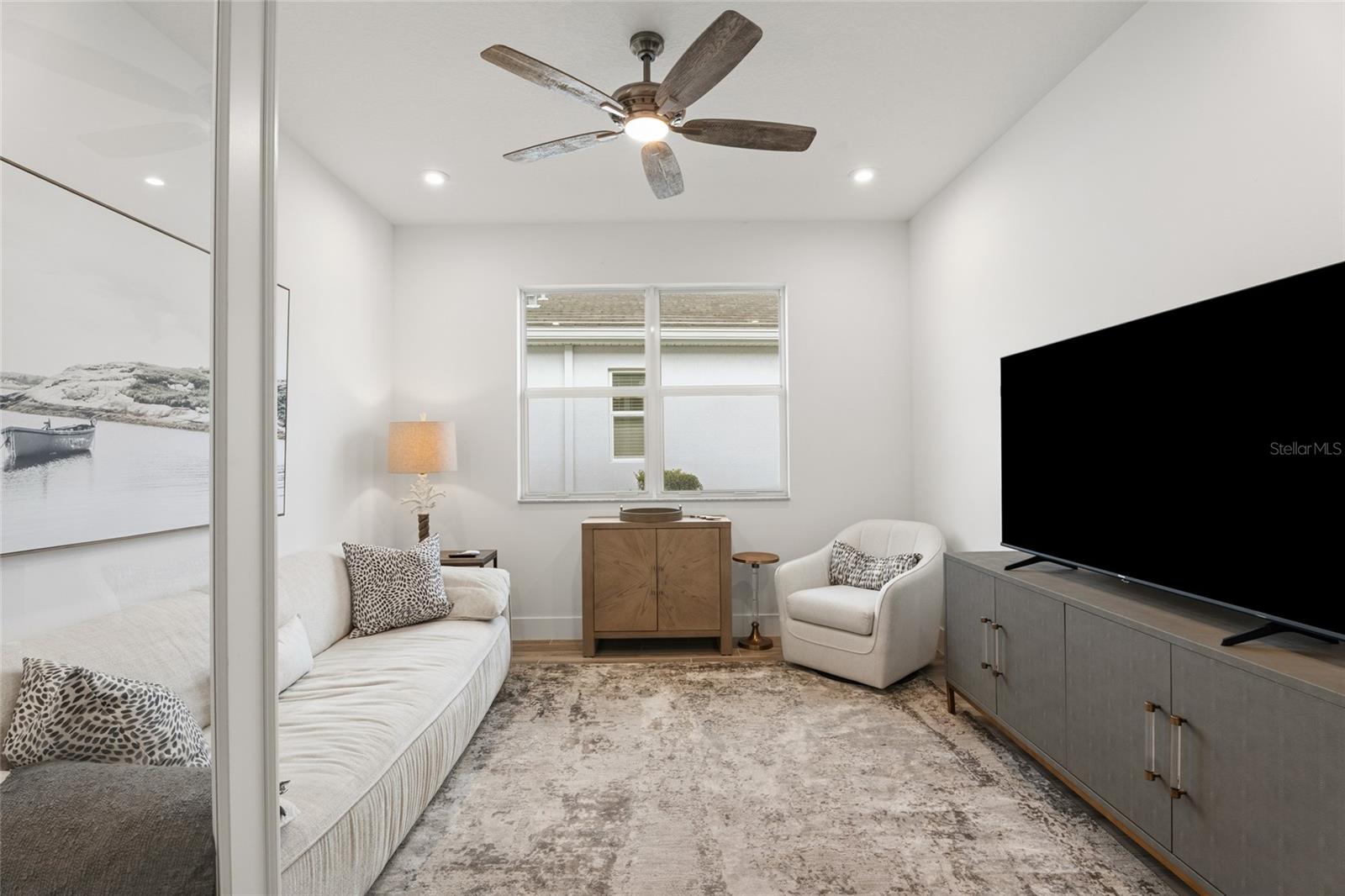 TELARO AT SOUTHERN GROVE - Residential