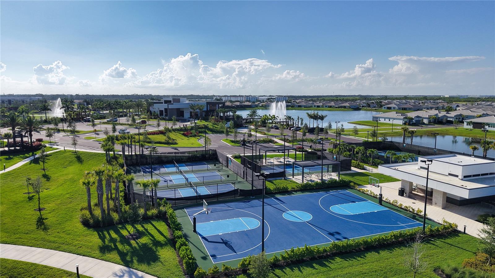 TELARO AT SOUTHERN GROVE - Residential