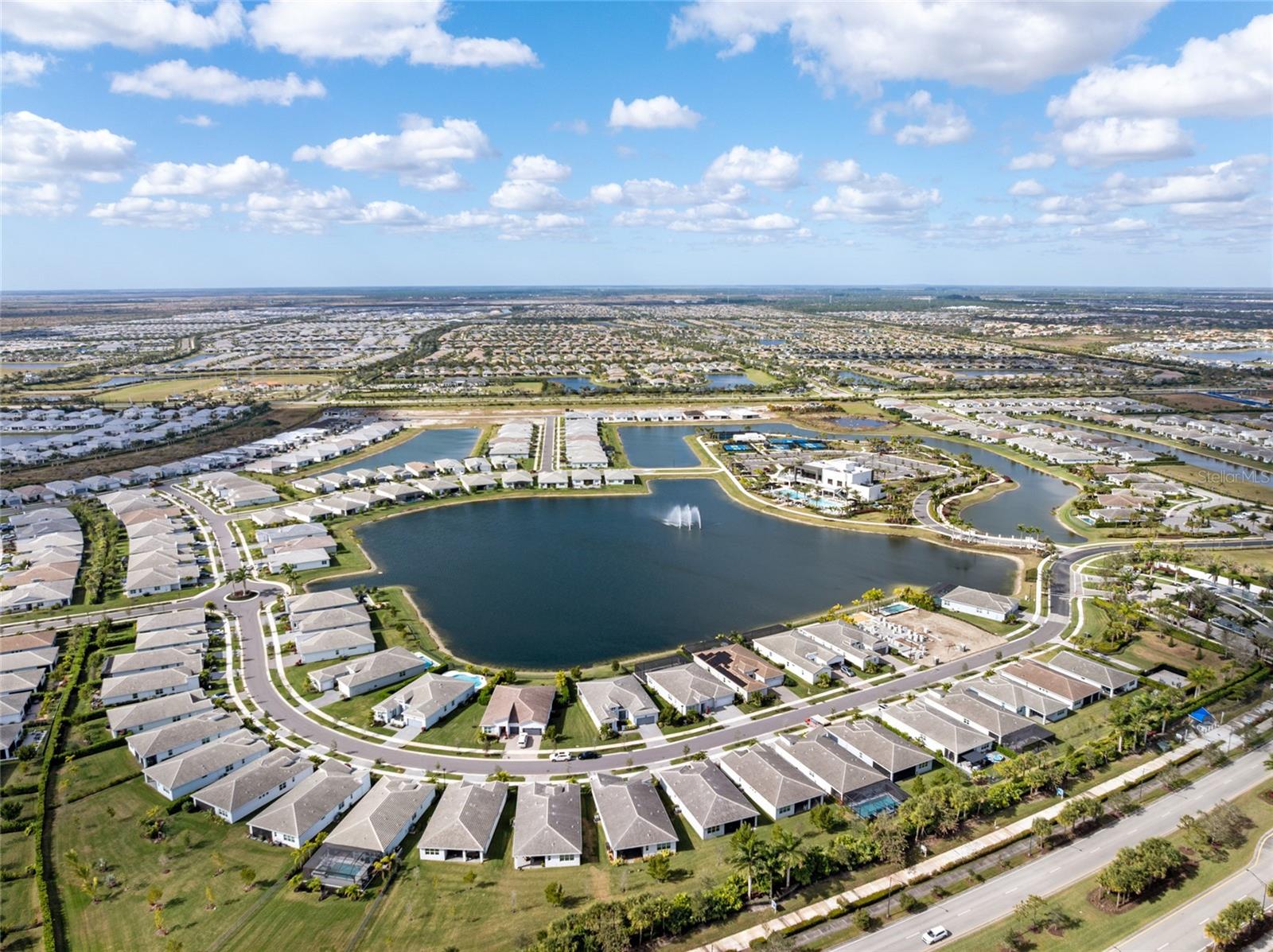 TELARO AT SOUTHERN GROVE - Residential