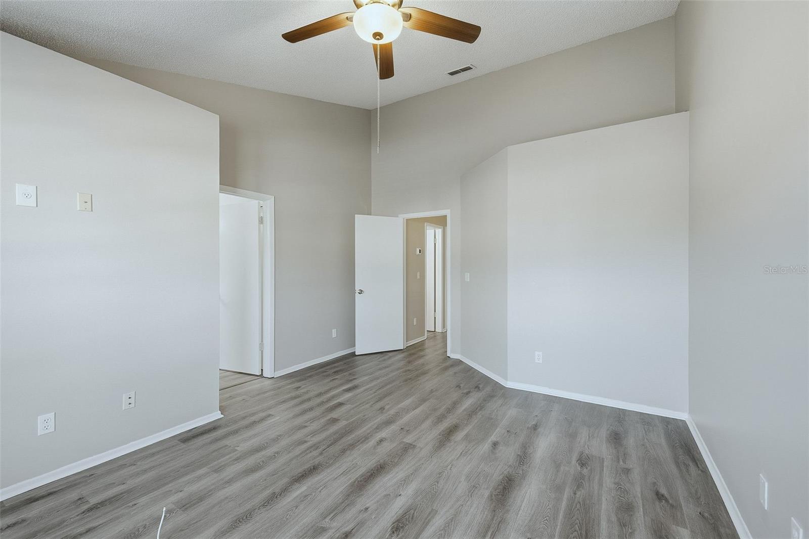 WEKIVA RESERVE UNIT 4 - Residential