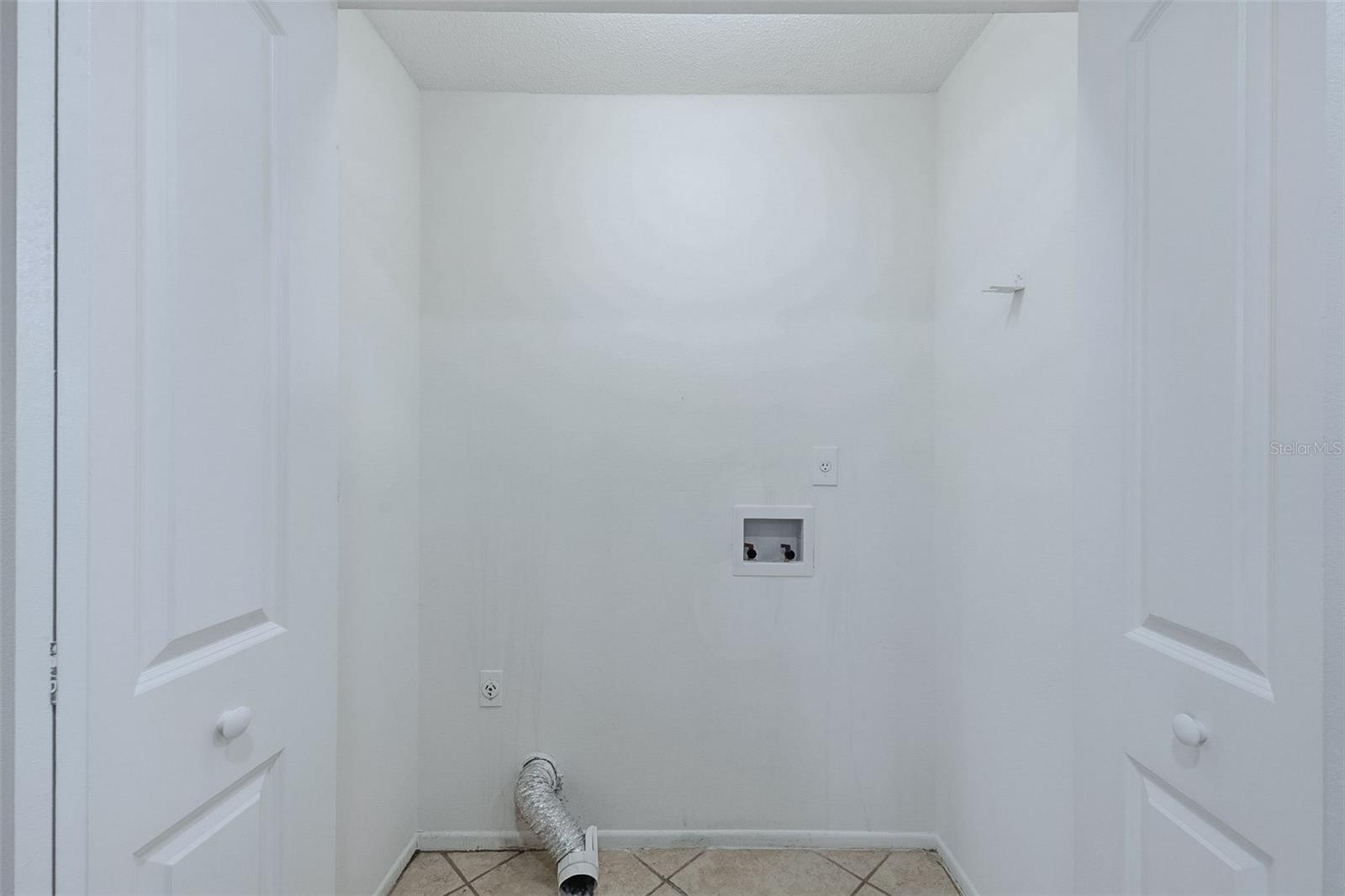 WEKIVA RESERVE UNIT 4 - Residential