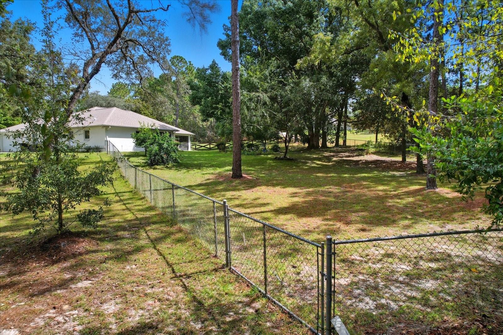 PINE RIDGE UNIT 03 - Residential