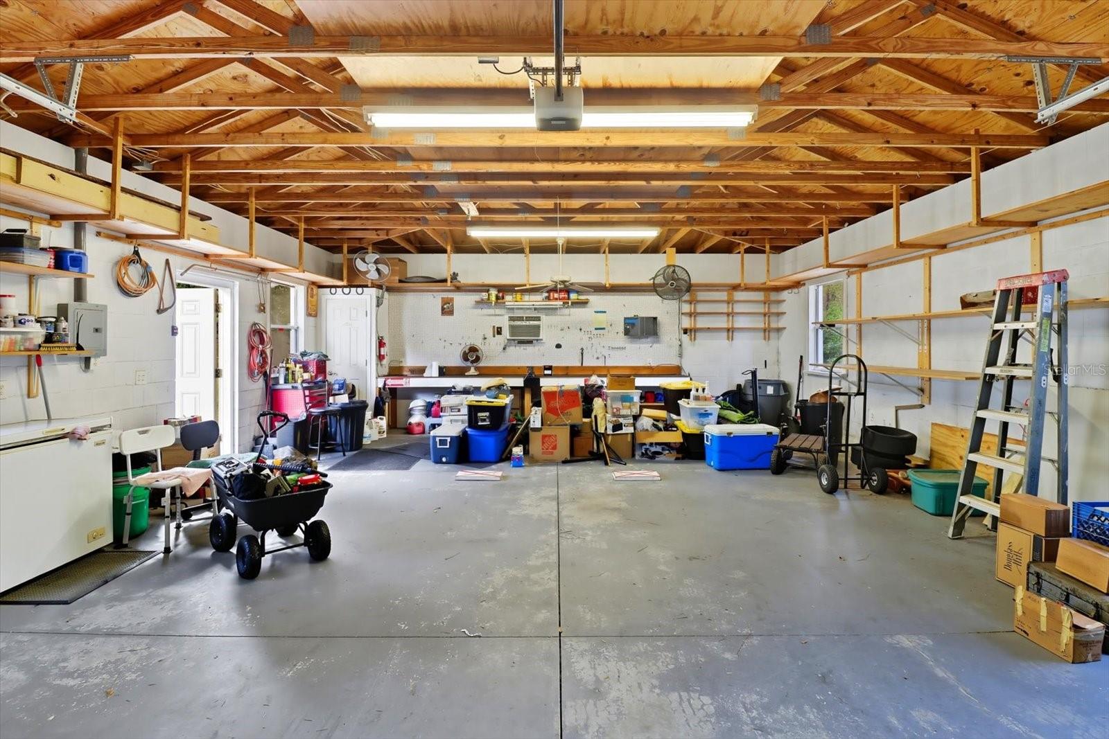 PINE RIDGE UNIT 03 - Residential