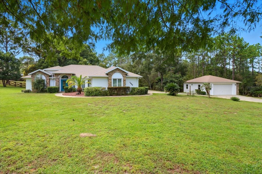 Photo of 2888 W Verbena Place, Beverly Hills, FL 34465 (MLS # W7879764)