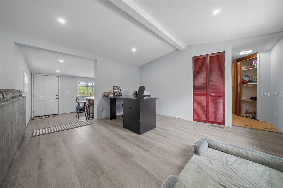 NEIGHBORHOOD 8449 - Residential