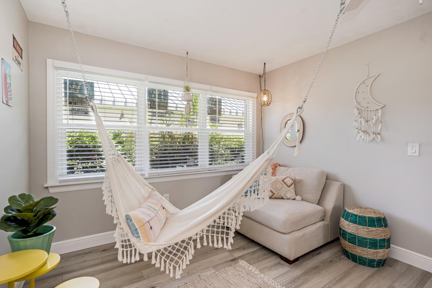 S V HARRIS - Residential Lease