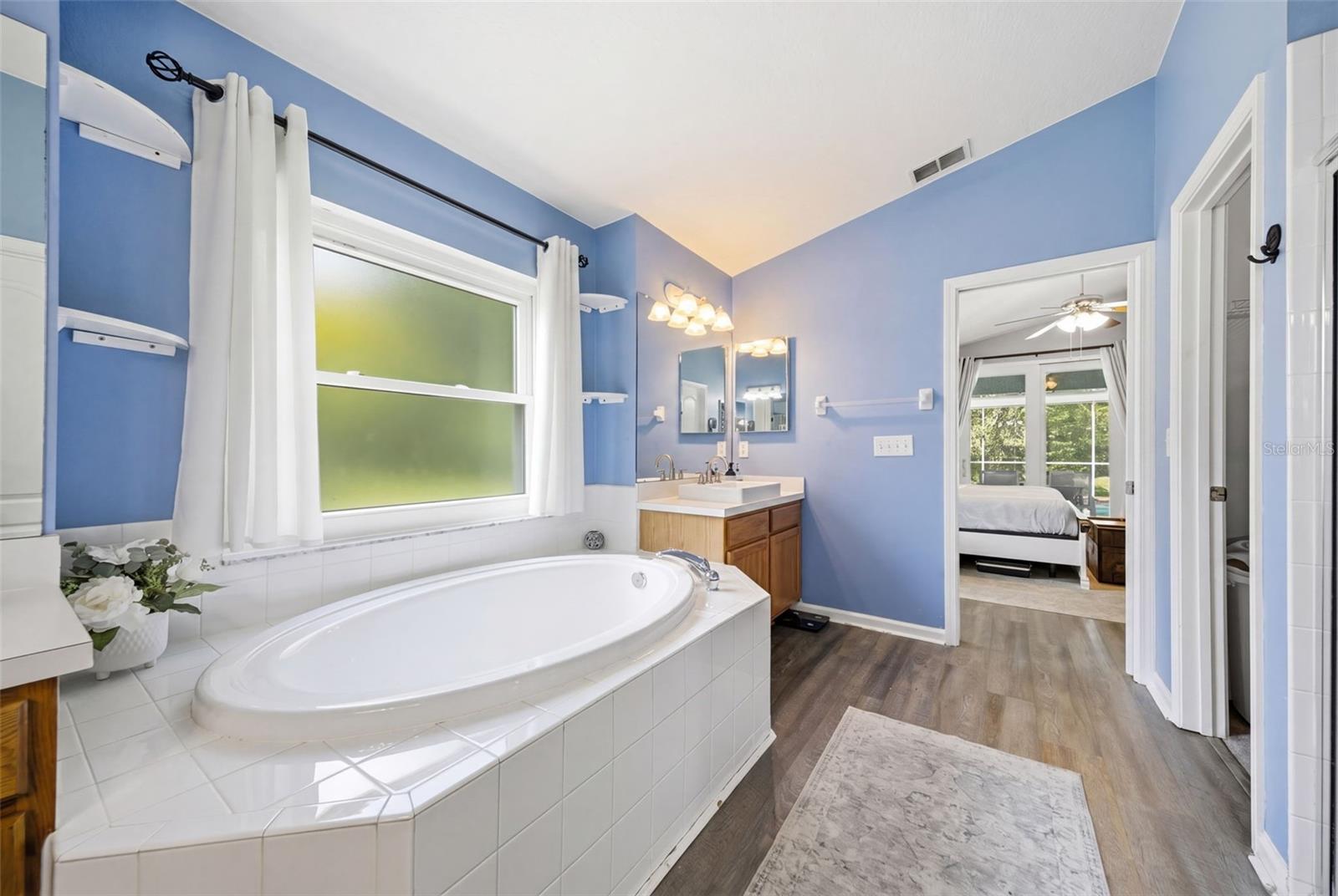LEXINGTON OAKS VILLAGE 27 - Residential