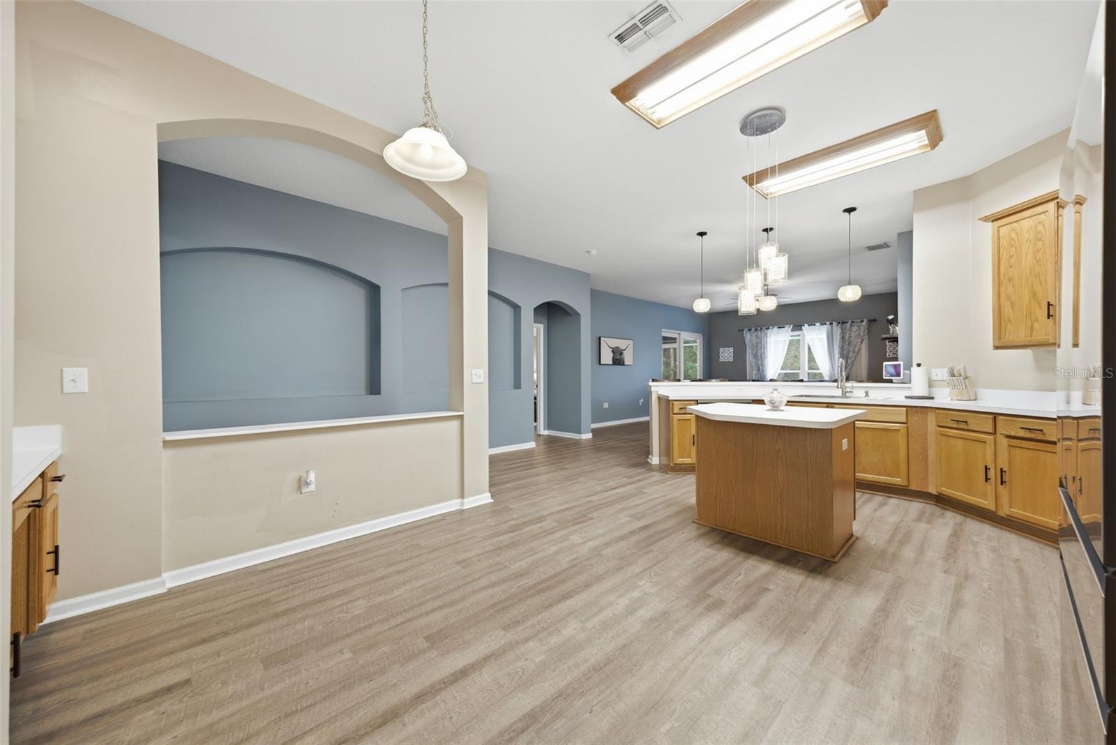 LEXINGTON OAKS VILLAGE 27 - Residential