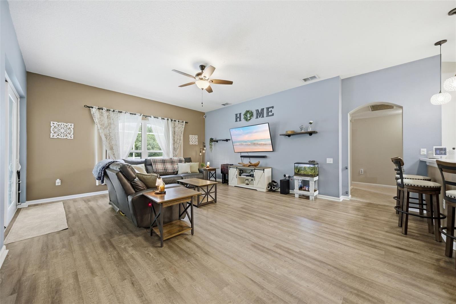 LEXINGTON OAKS VILLAGE 27 - Residential