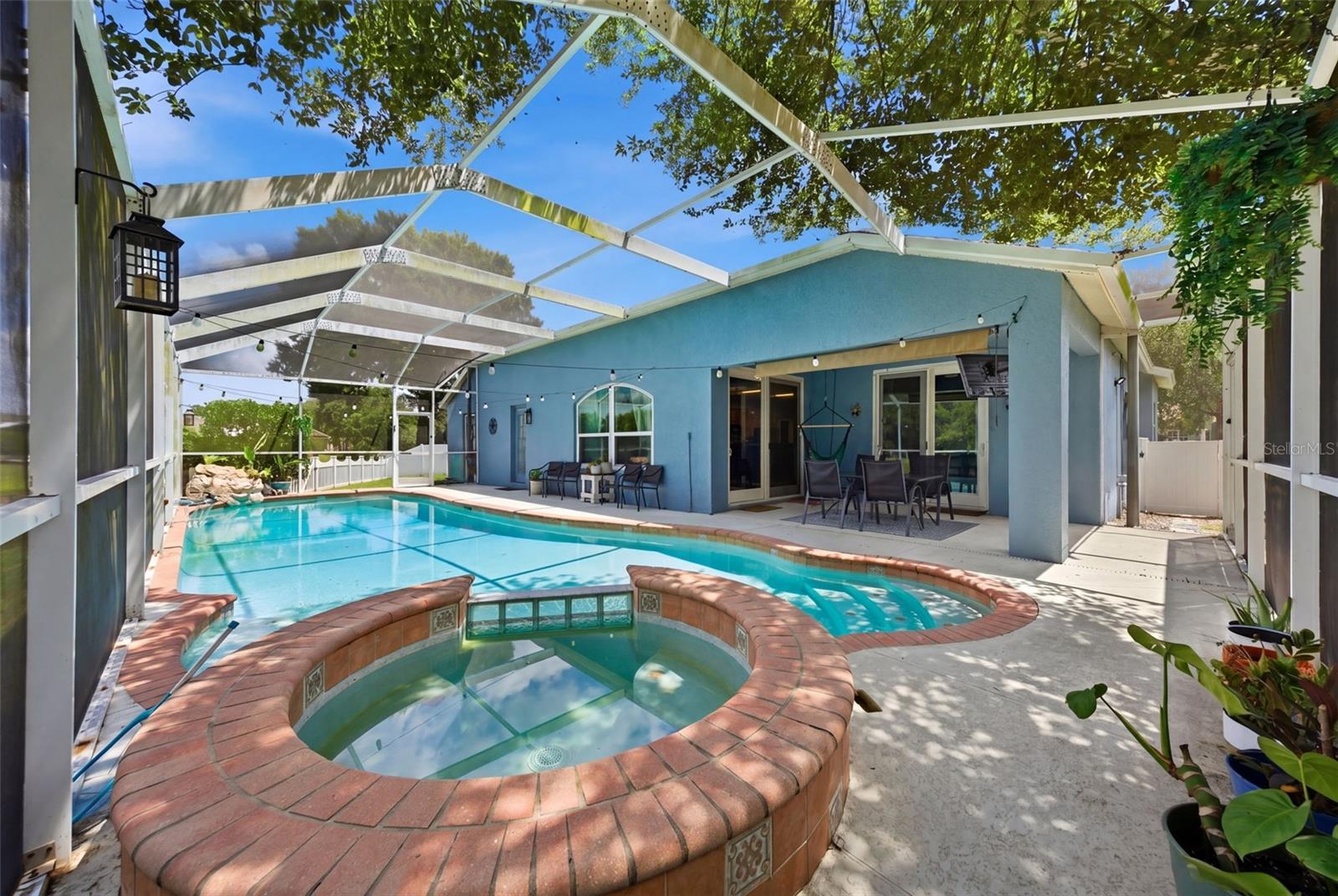 LEXINGTON OAKS VILLAGE 27 - Residential