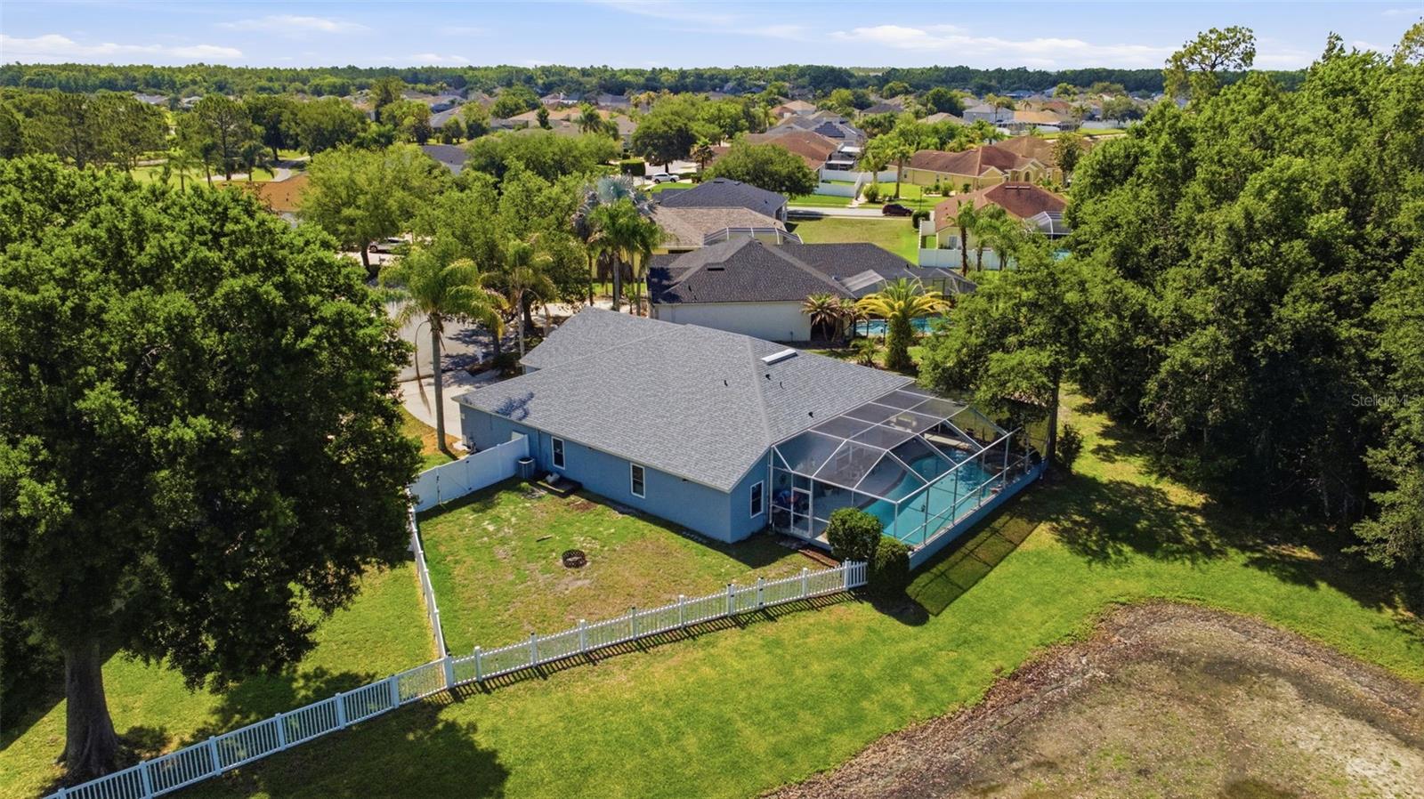 LEXINGTON OAKS VILLAGE 27 - Residential