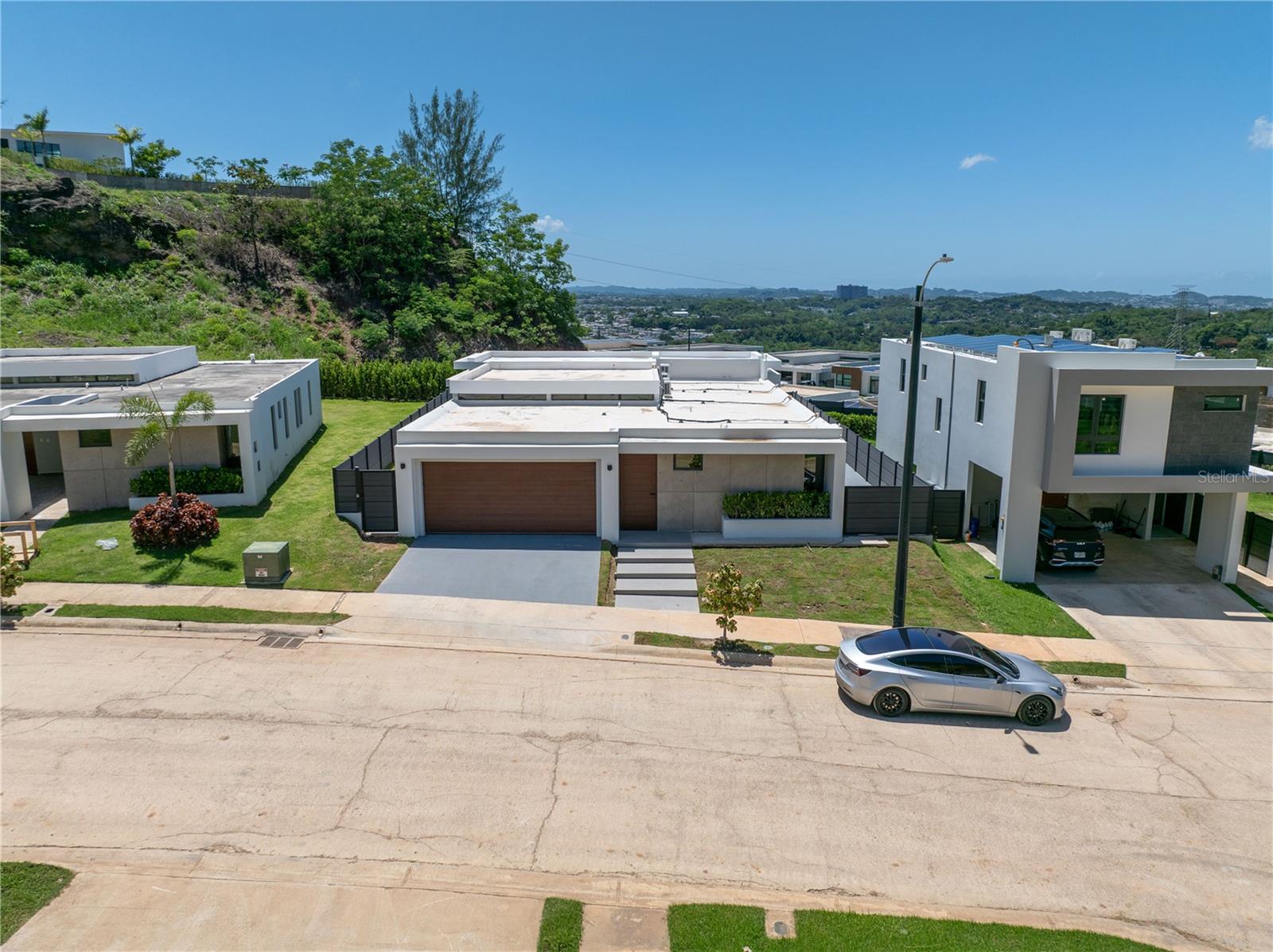 240 St. MONTEAZUL 240