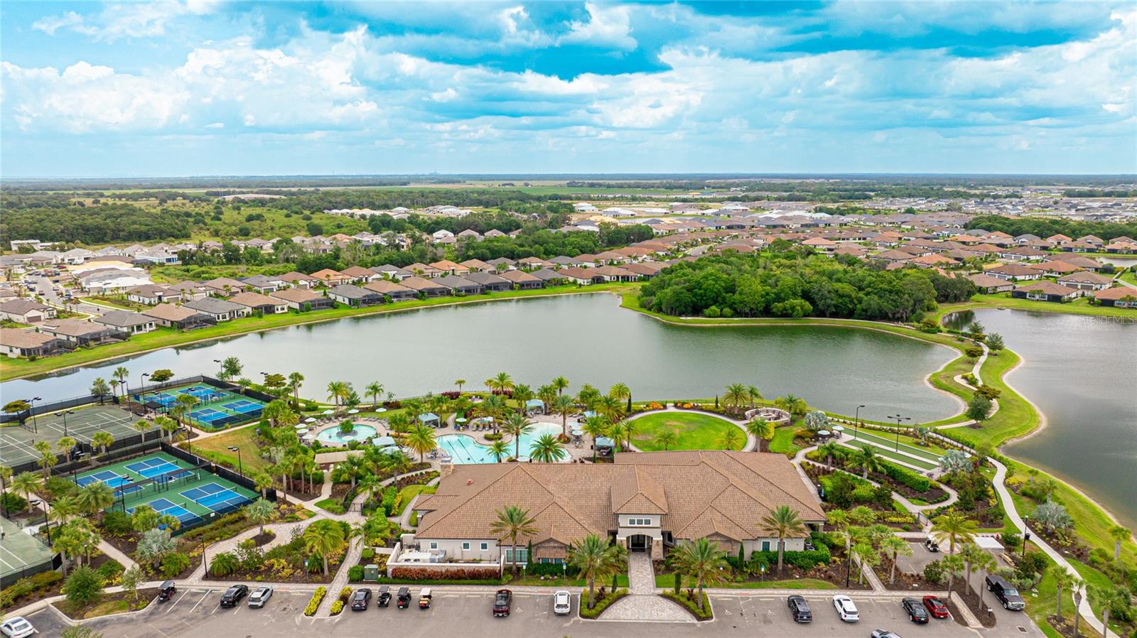 ESPLANADE AT ARTISAN LAKES - Residential