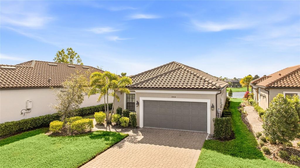 Photo of 10414 Inglenook Terrace, Palmetto, FL 34221 (MLS # A4674513)