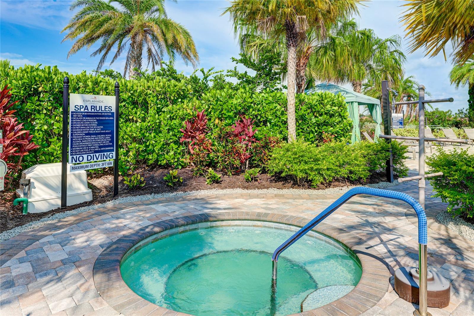 ESPLANADE AT ARTISAN LAKES - Residential