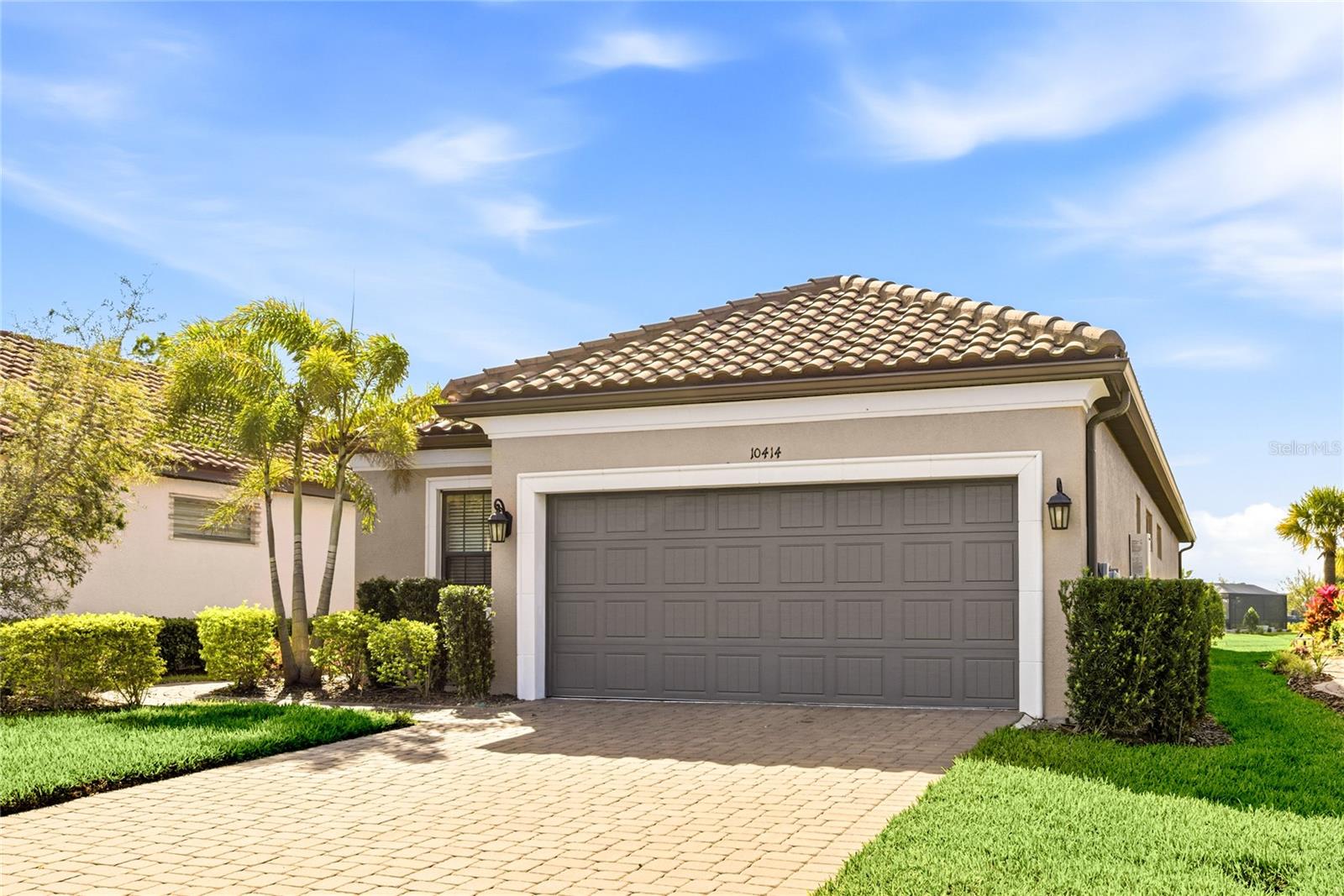 ESPLANADE AT ARTISAN LAKES - Residential