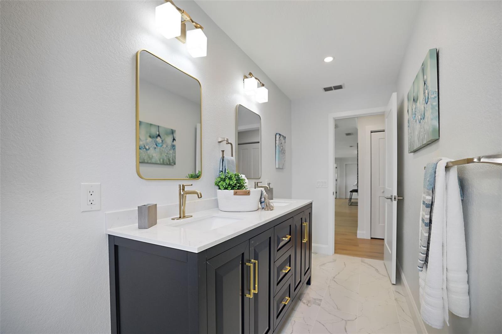 DIXIE SHORES UNIT 01 REP - Residential