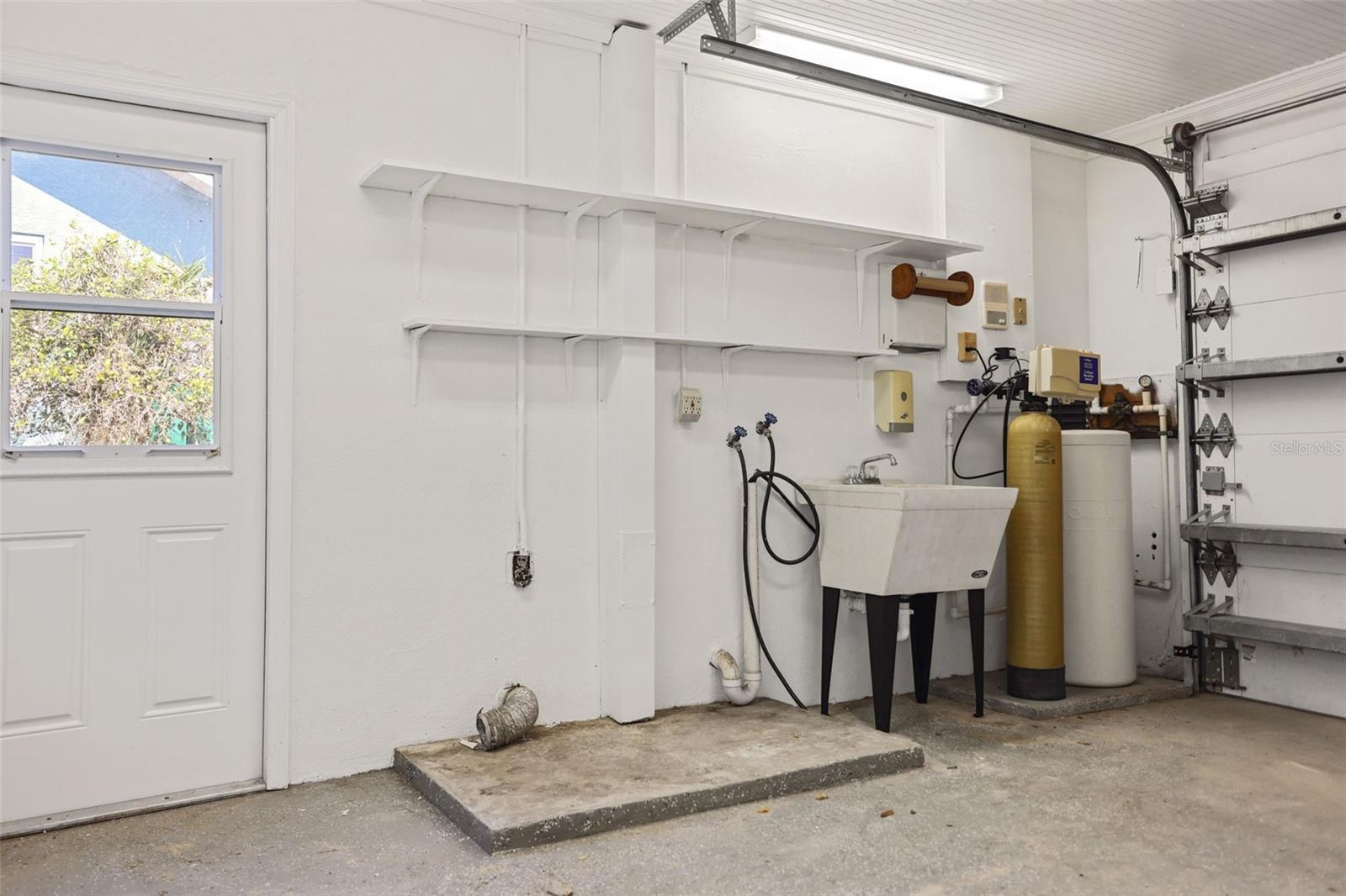 DIXIE SHORES UNIT 01 REP - Residential