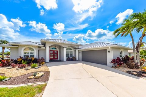 Photo of 4216 Bur St, Port Charlotte, FL 33948 (MLS # C7510389) Photo of 4216 Bur St, Port Charlotte, FL 33948 (MLS # C7510389)