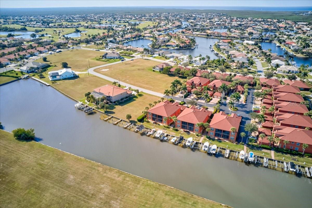 MONDAVI BAY VILLAS 01 BLDG 10 - Residential