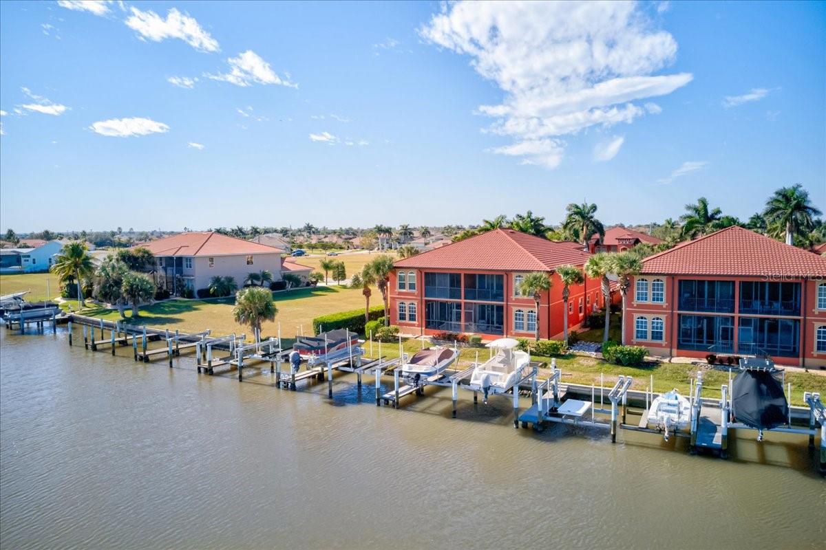 MONDAVI BAY VILLAS 01 BLDG 10 - Residential