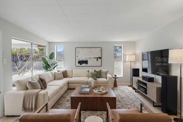 KENSINGTON PARK - Residential