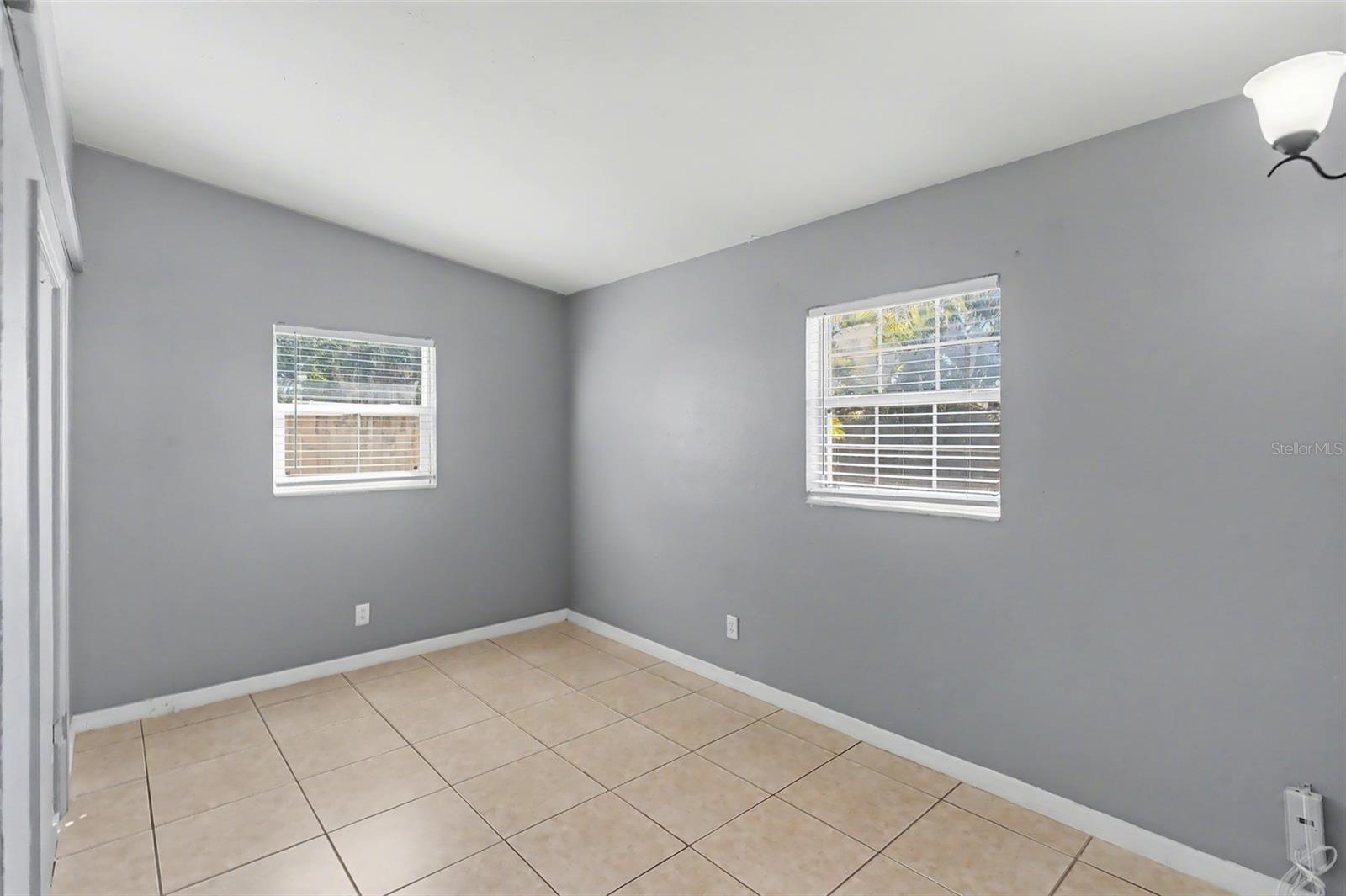 KENSINGTON PARK - Residential