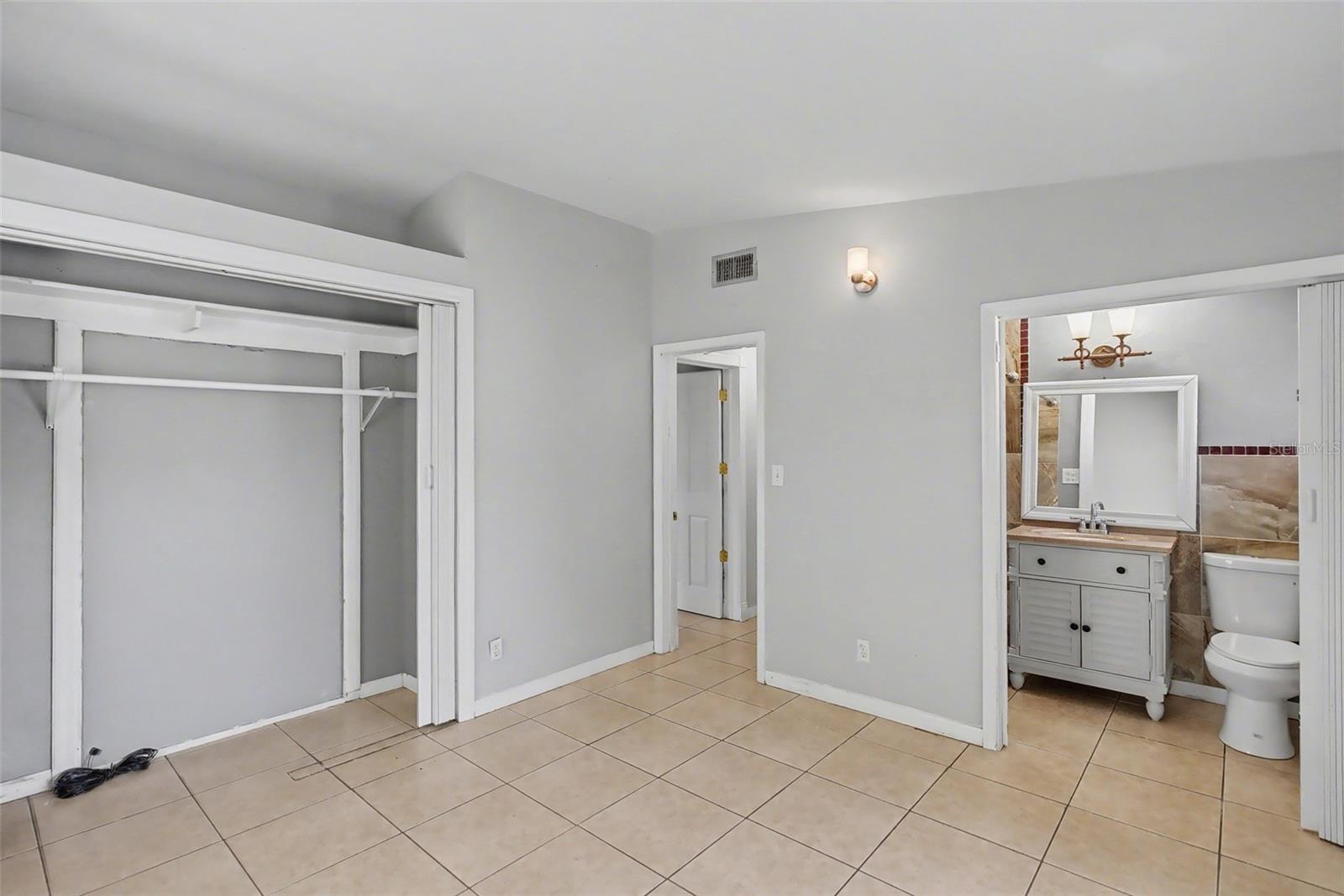 KENSINGTON PARK - Residential