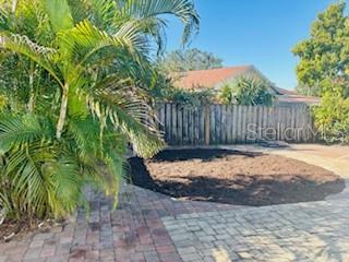 KENSINGTON PARK - Residential