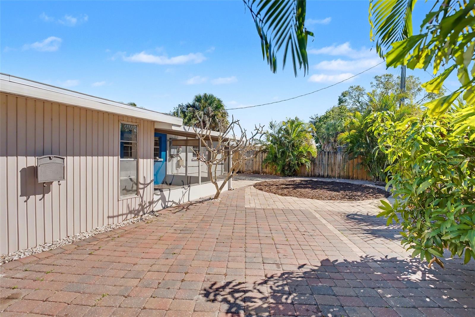 KENSINGTON PARK - Residential