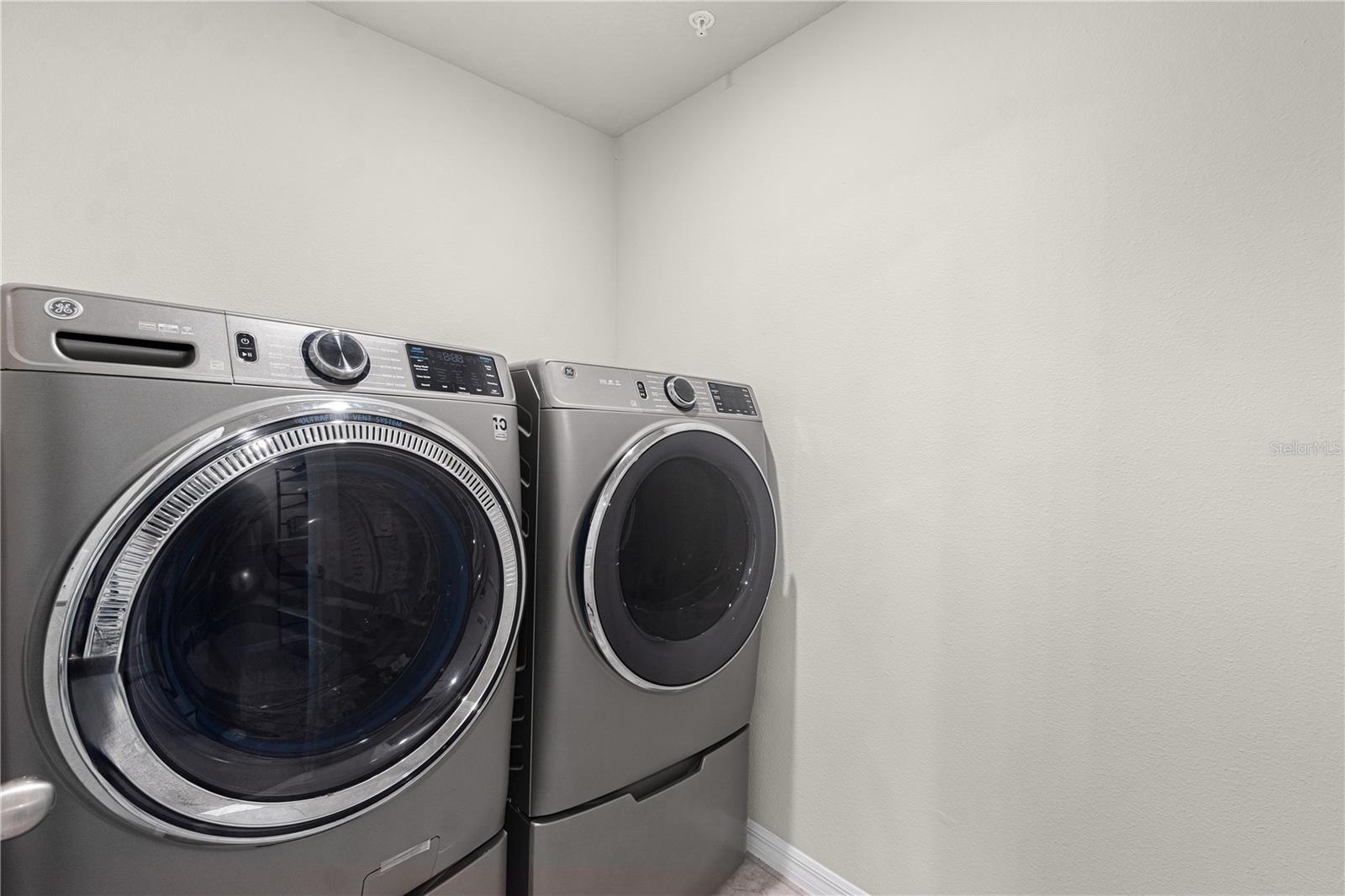 GREENS/FRST LAKE PH 1 - Residential