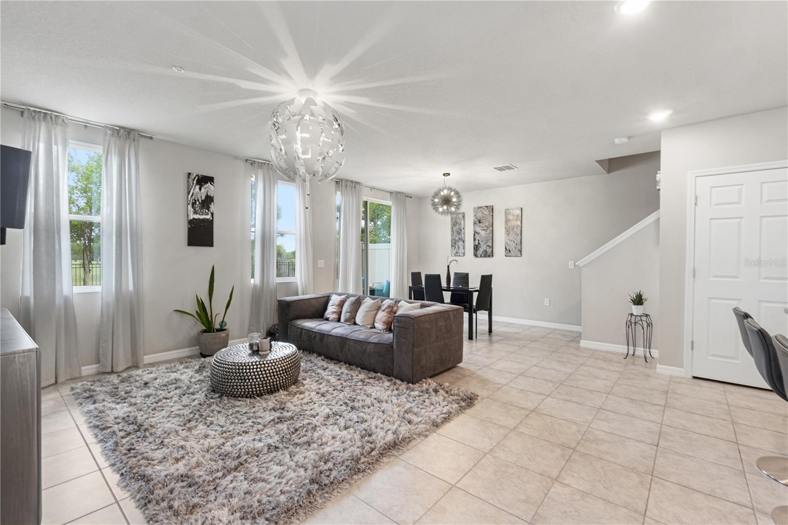 GREENS/FRST LAKE PH 1 - Residential