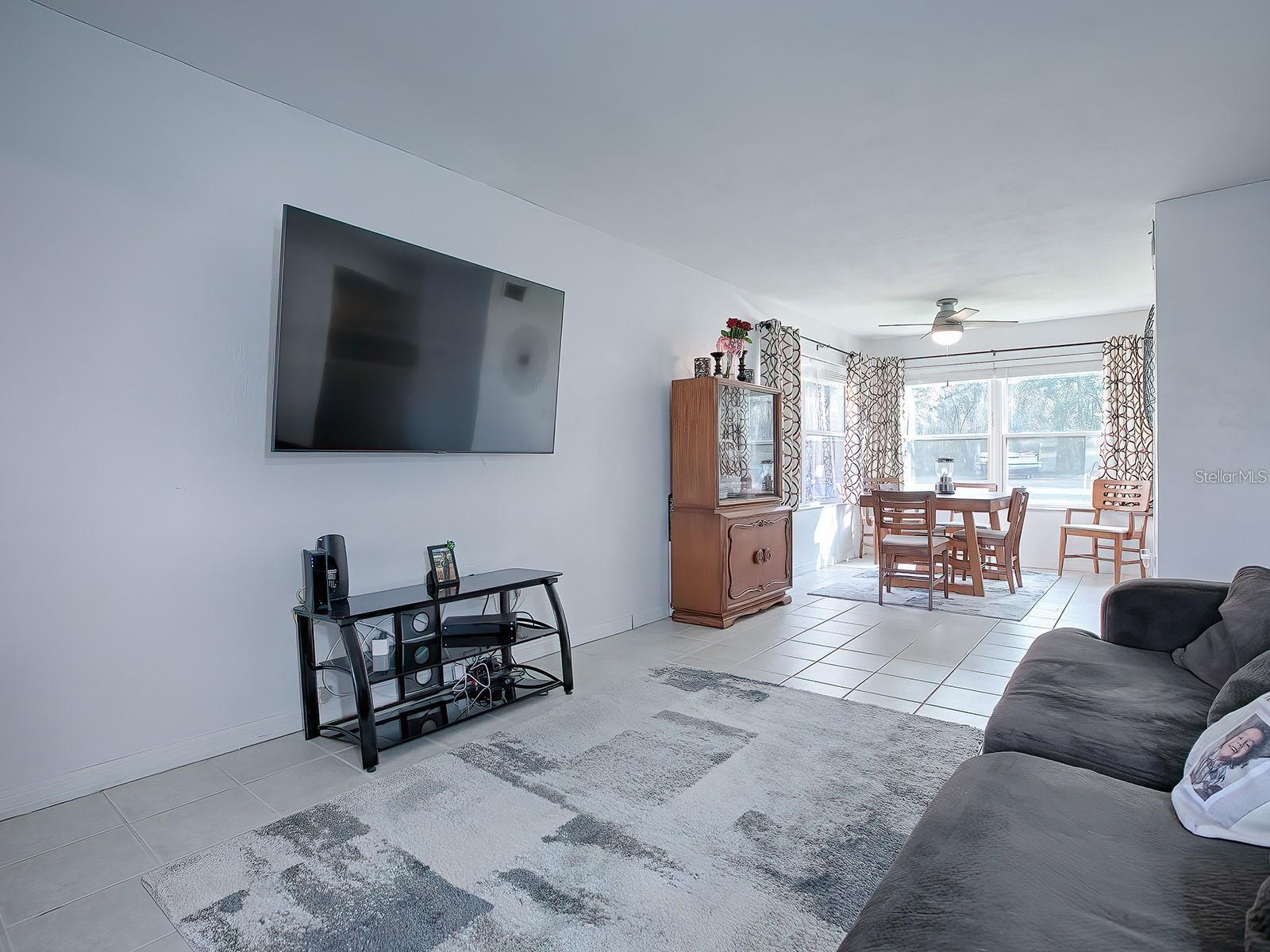 SANDALWOOD CONDO - Residential