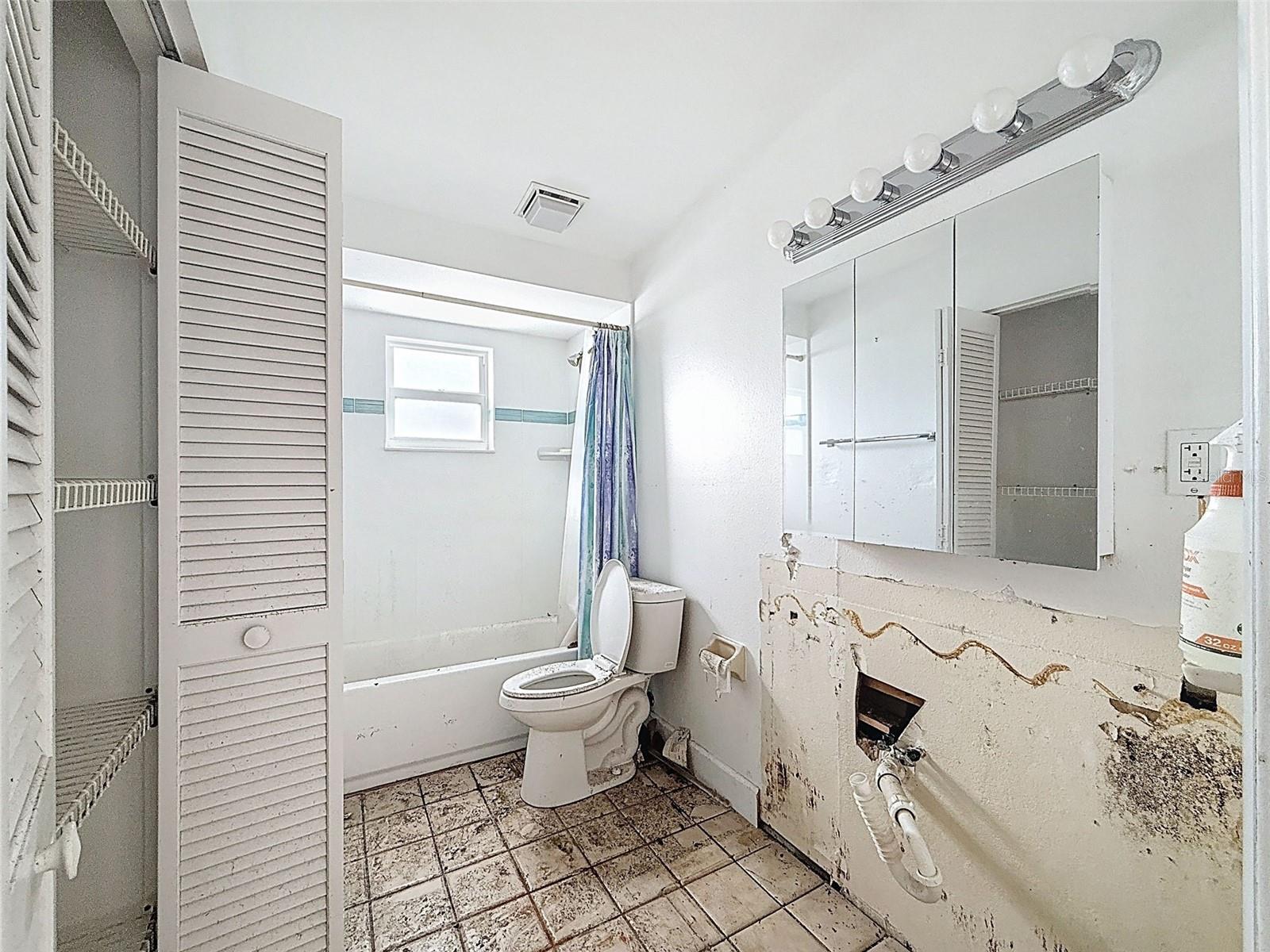 PAGES REP OF MITCHELLS BEACH 2 - Residential