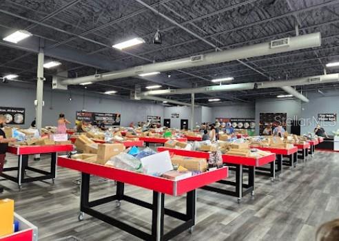 1423 E BRANDON BOULEVARD