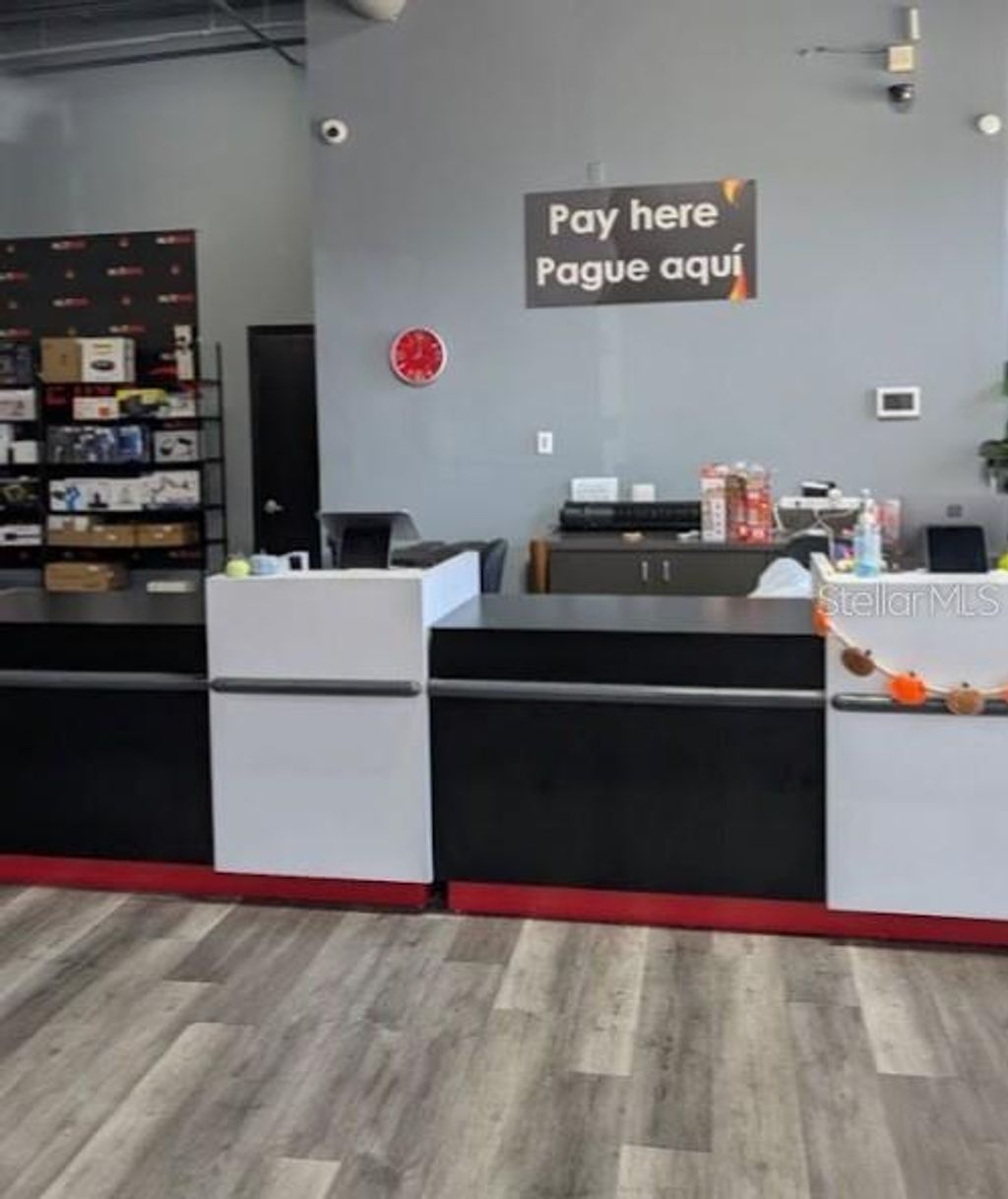 Photo of 1423 E Brandon Boulevard, Brandon, FL 33511 (MLS # TB8469442)