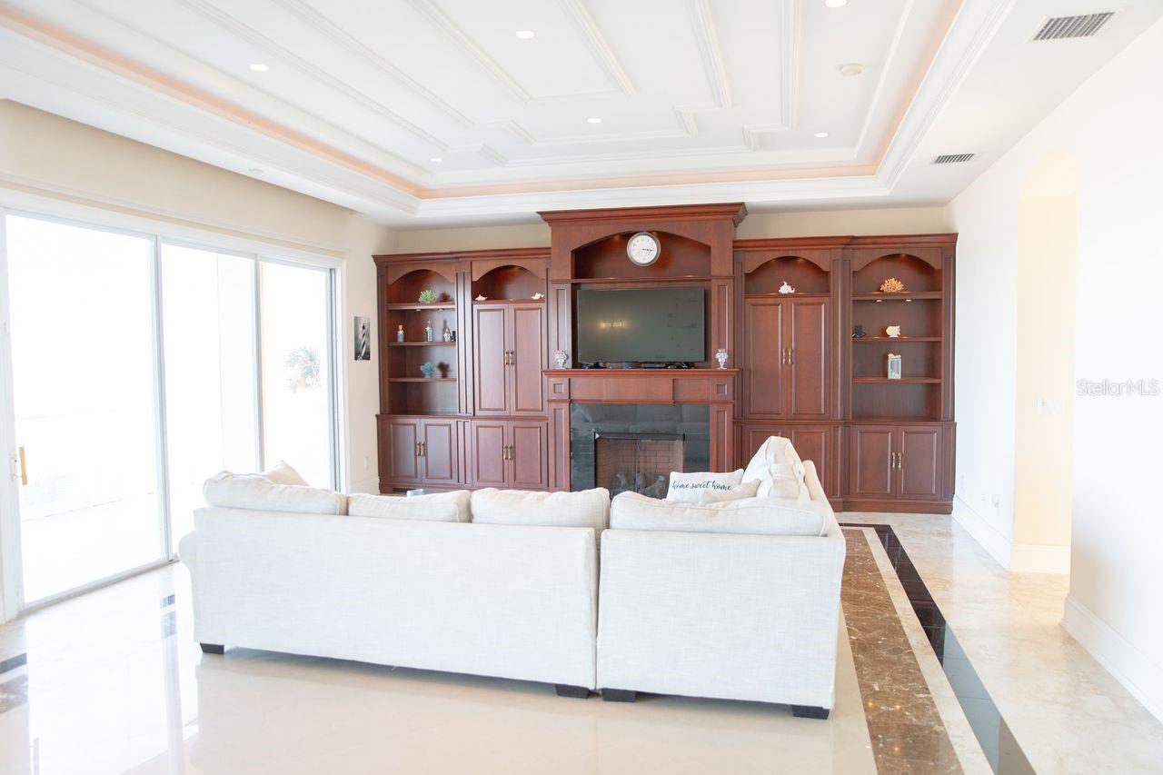 ARMAND BEACH ESTATES - Residential