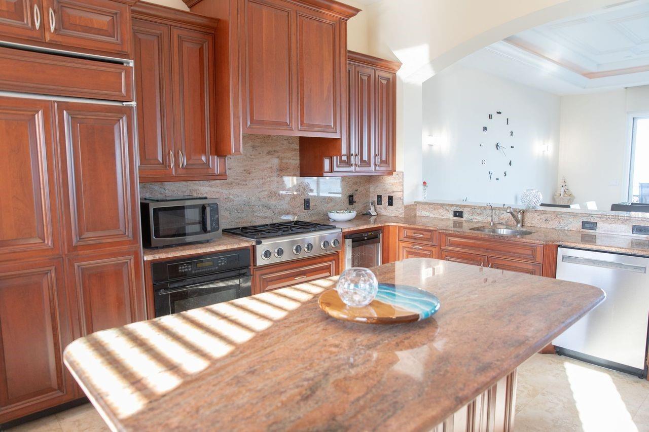 ARMAND BEACH ESTATES - Residential