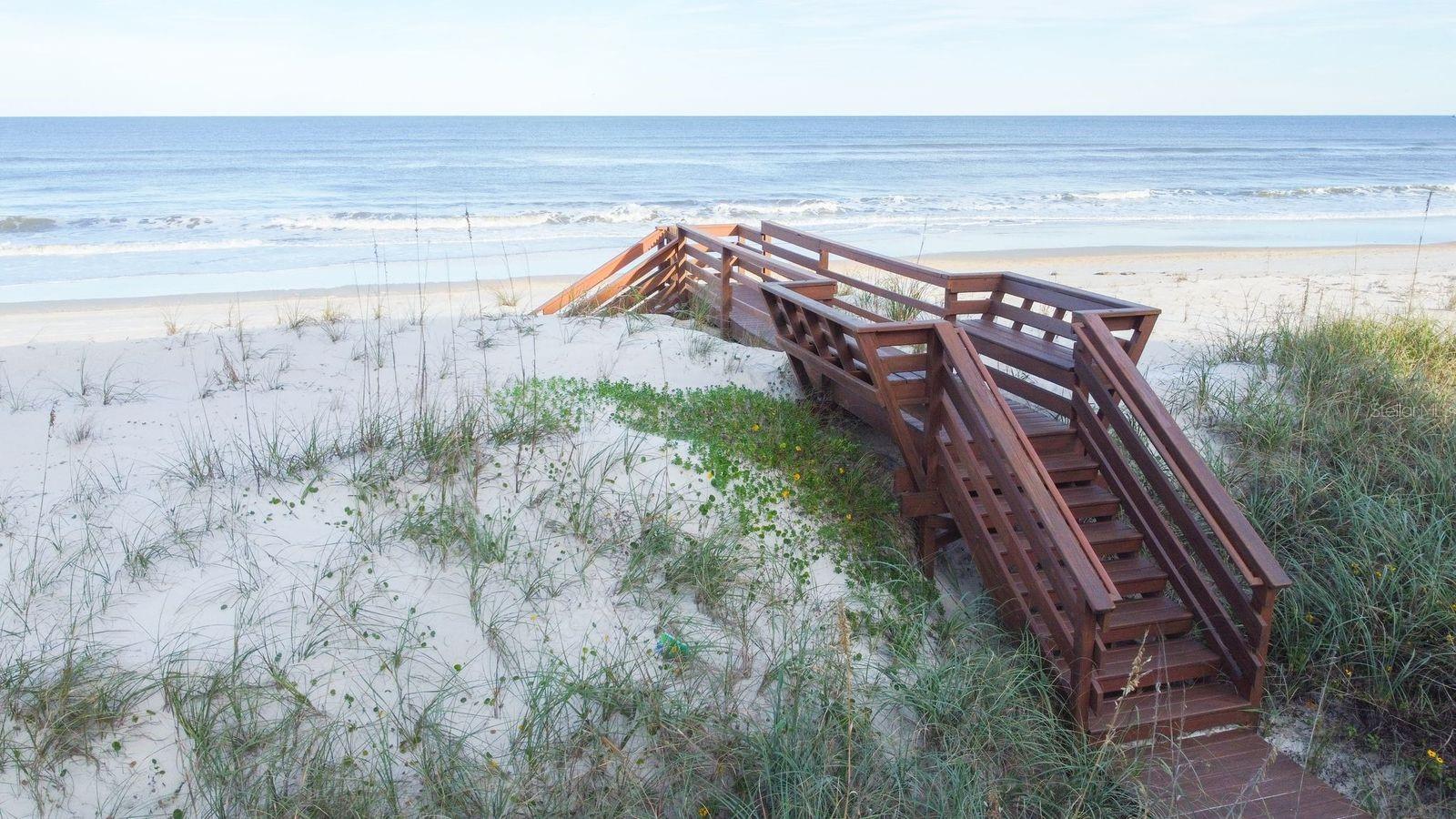 ARMAND BEACH ESTATES - Residential