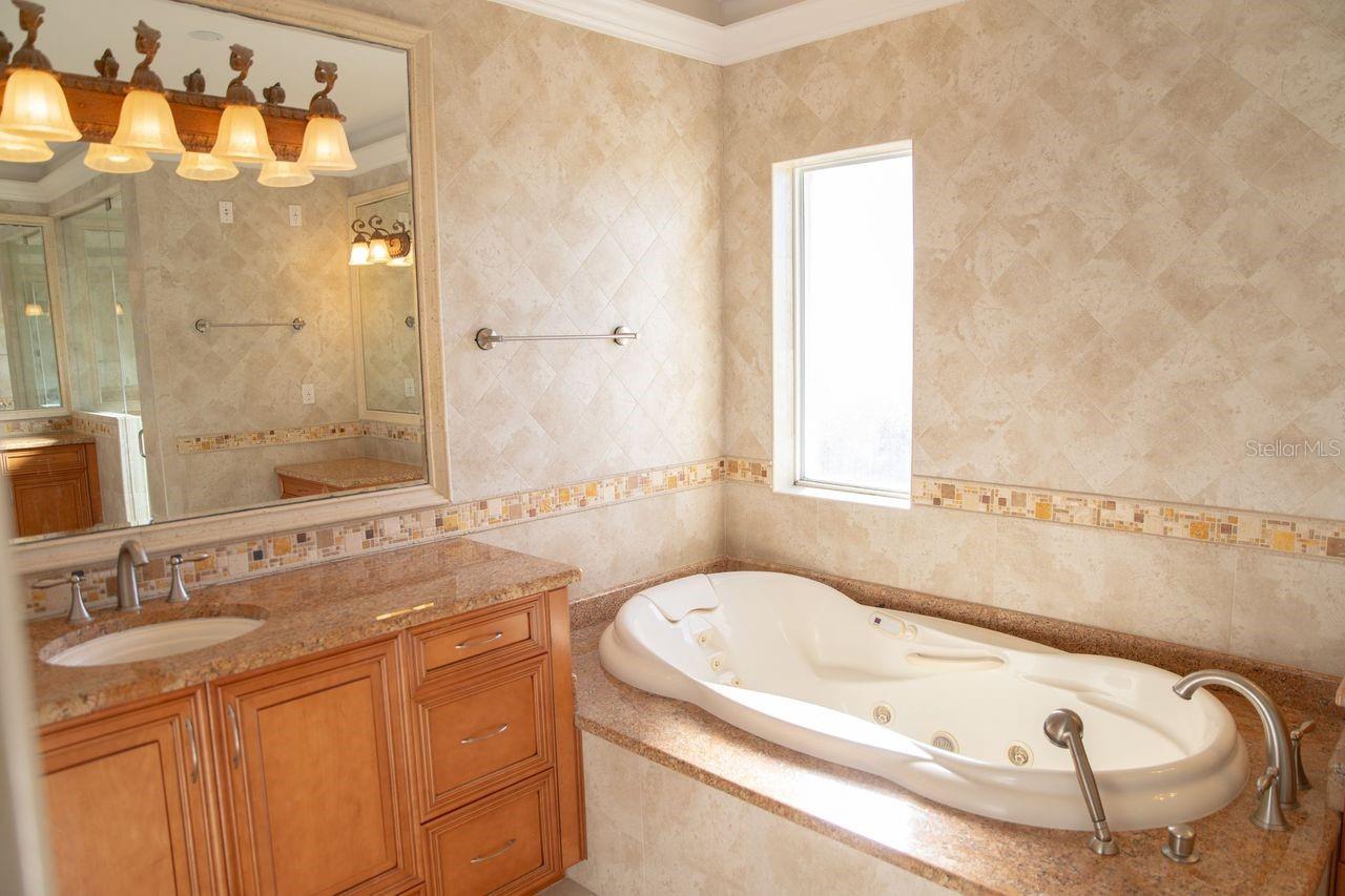 ARMAND BEACH ESTATES - Residential