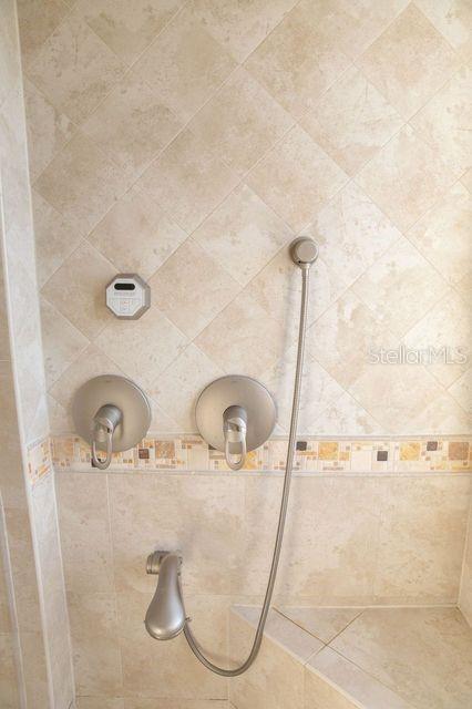 ARMAND BEACH ESTATES - Residential