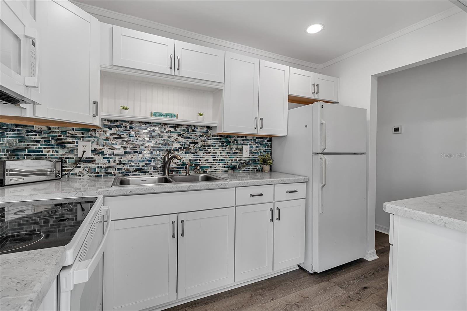 PARKWAY VILLAS - Residential