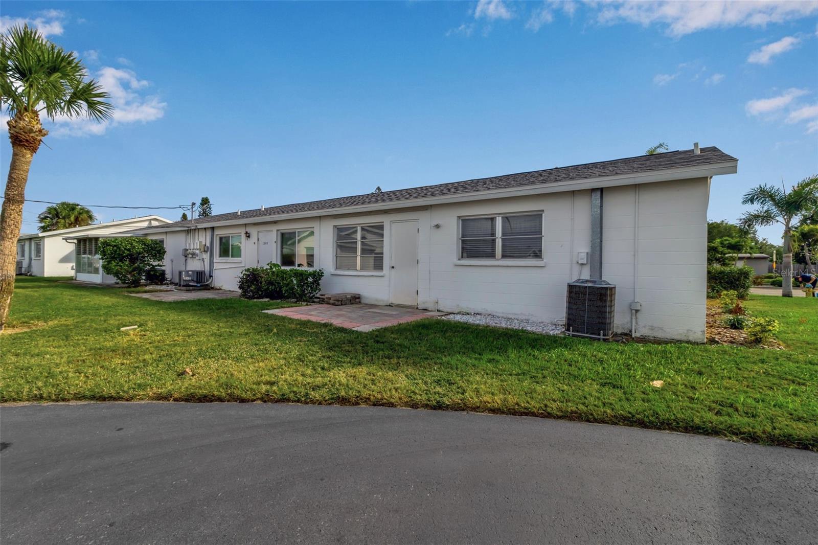 PARKWAY VILLAS - Residential