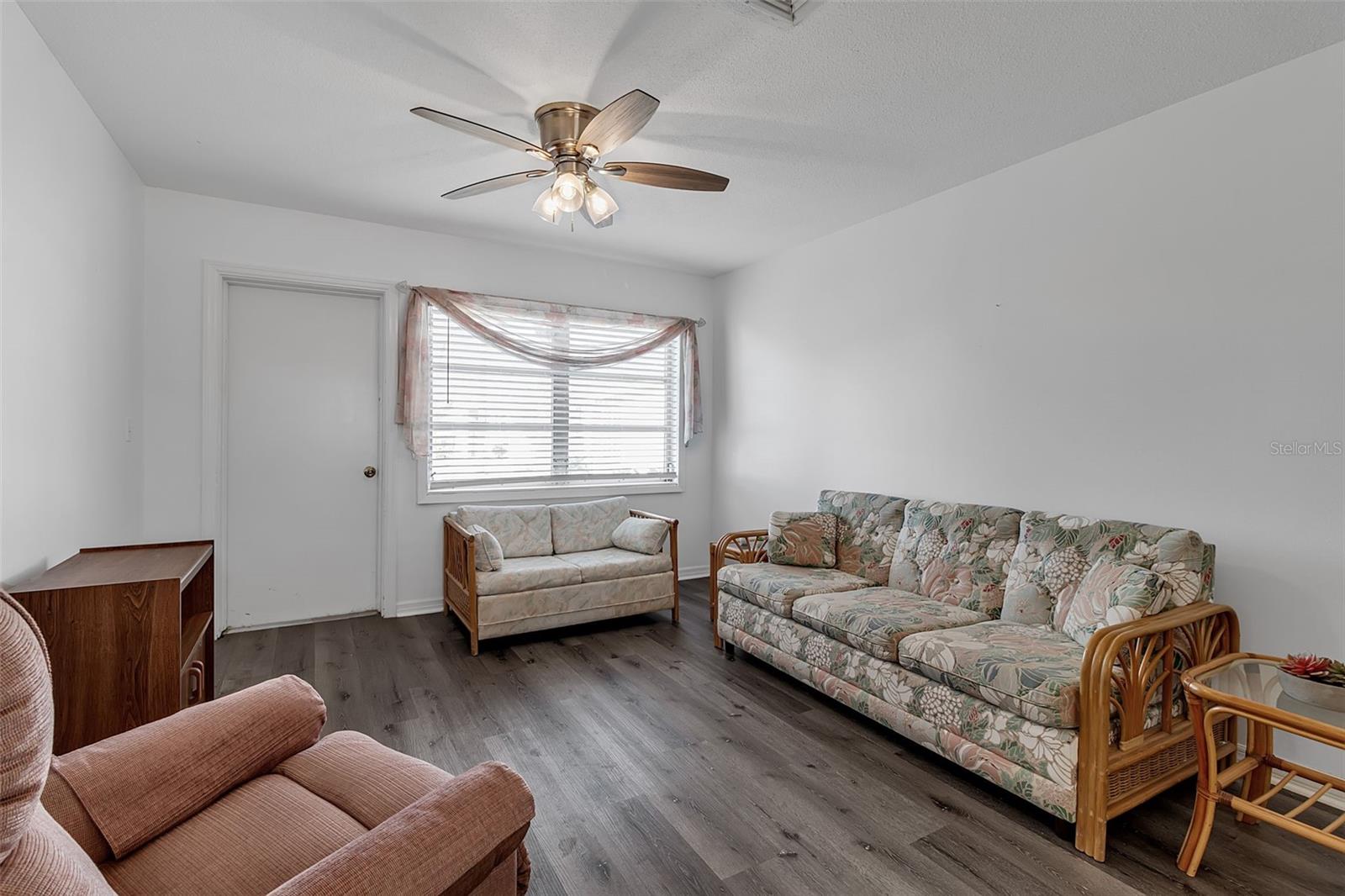 PARKWAY VILLAS - Residential