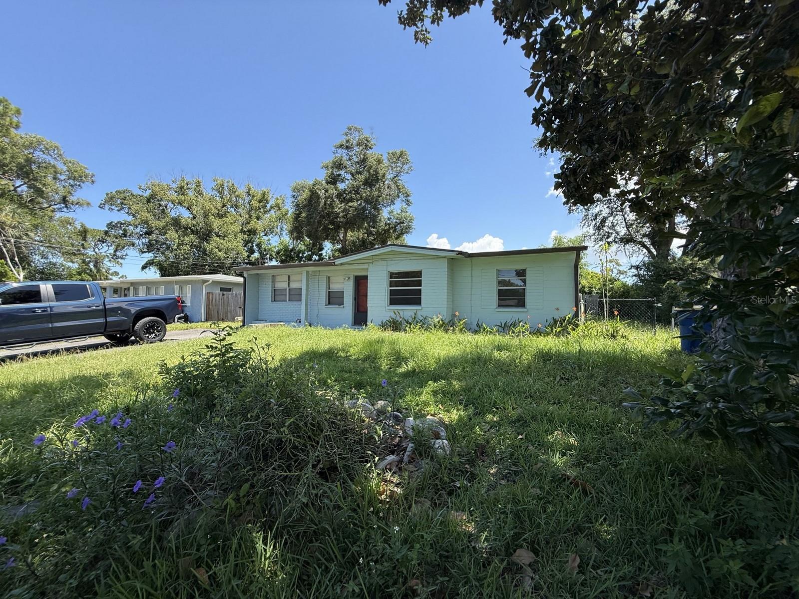 1607 STEVENSONS DRIVE