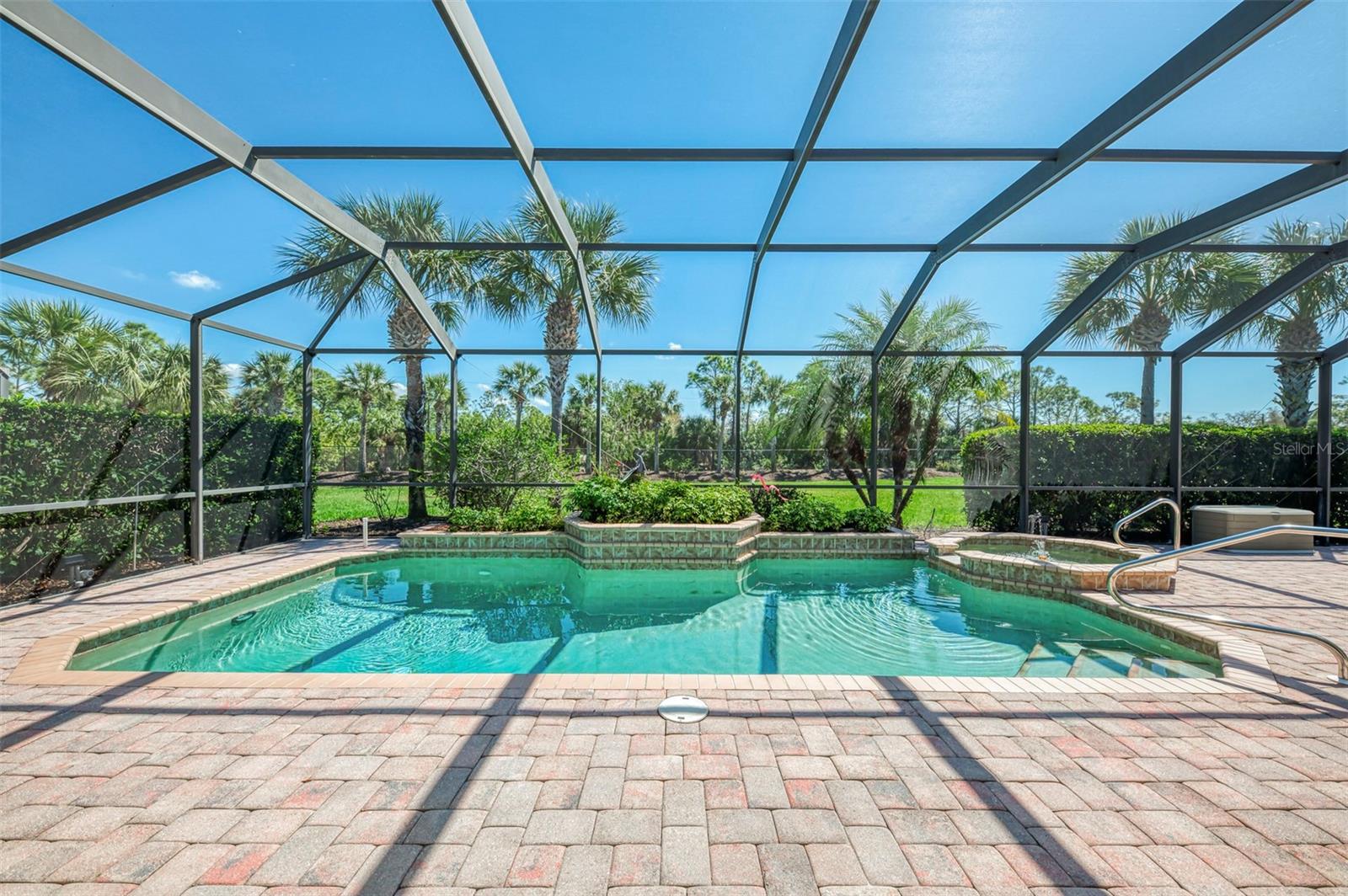 RIVERWOOD - Residential