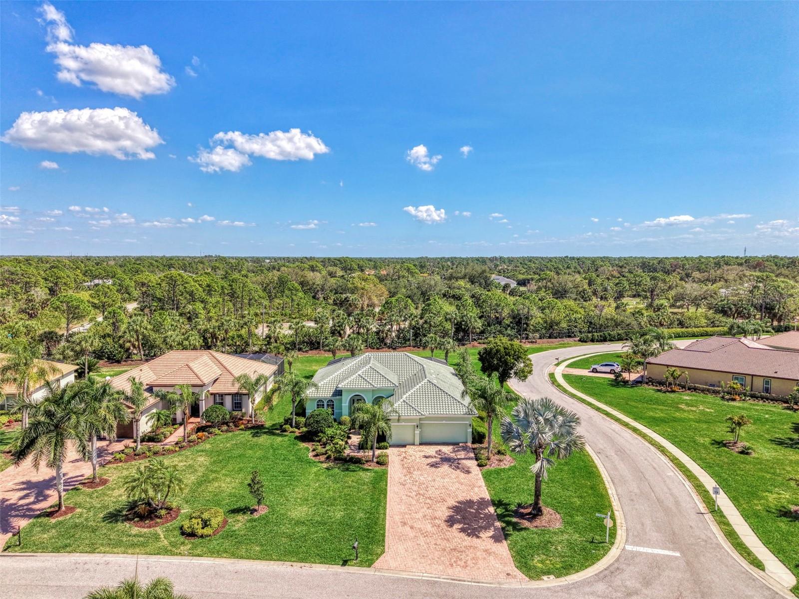 RIVERWOOD - Residential