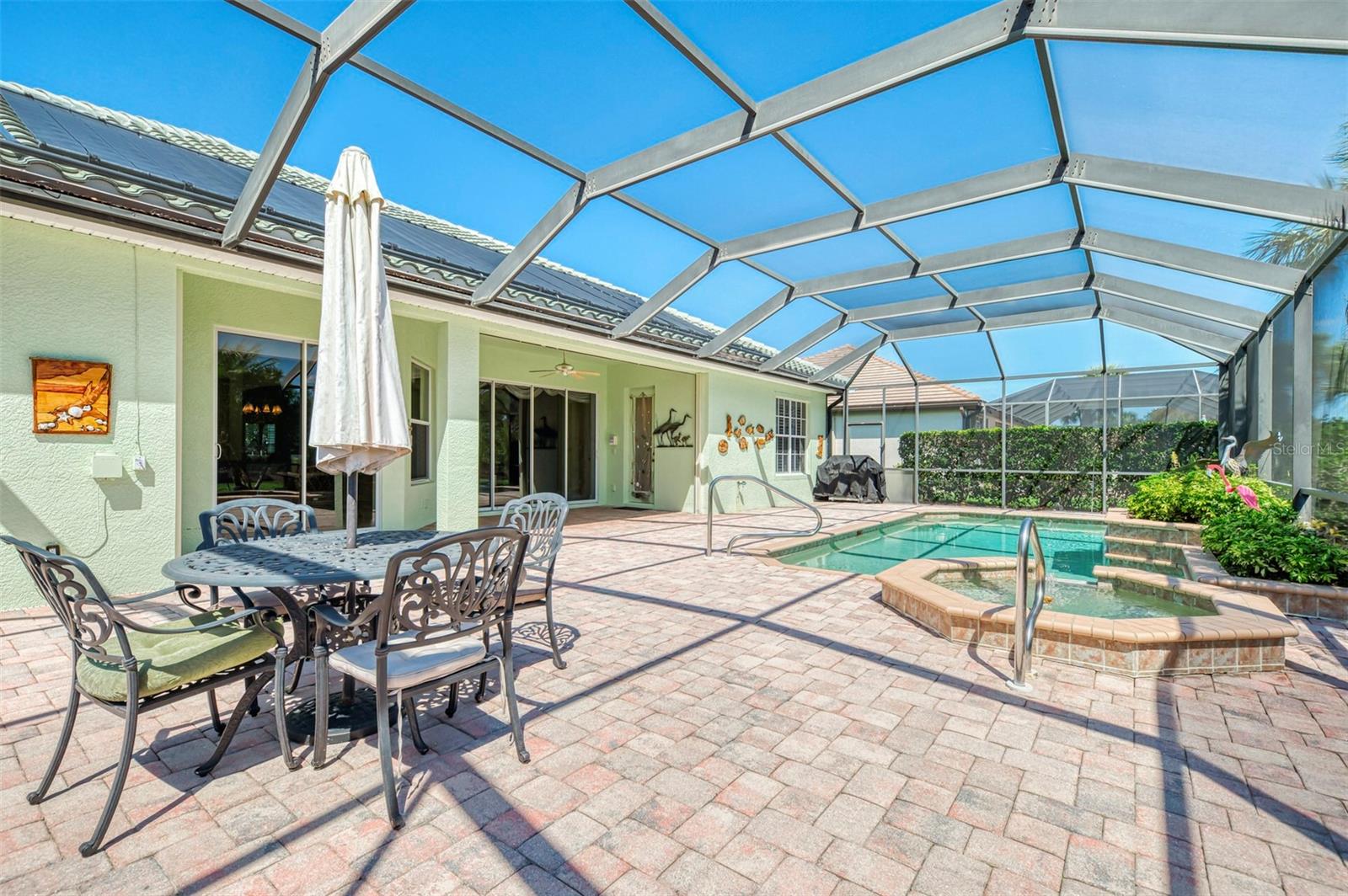 RIVERWOOD - Residential