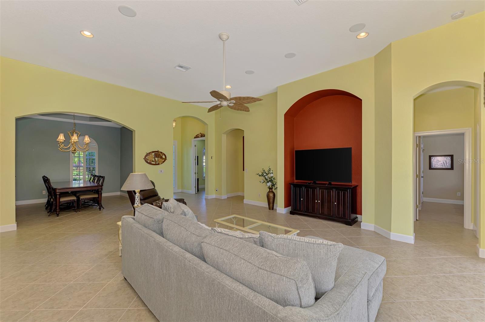 RIVERWOOD - Residential